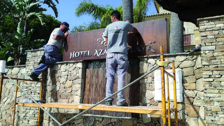 Portada de hotel