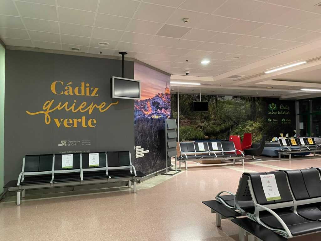 pared-con-mensaje-cadiz